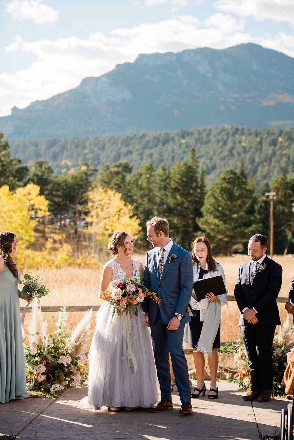 October wedding at Wild Basin Lodge in Allenspark, CO.