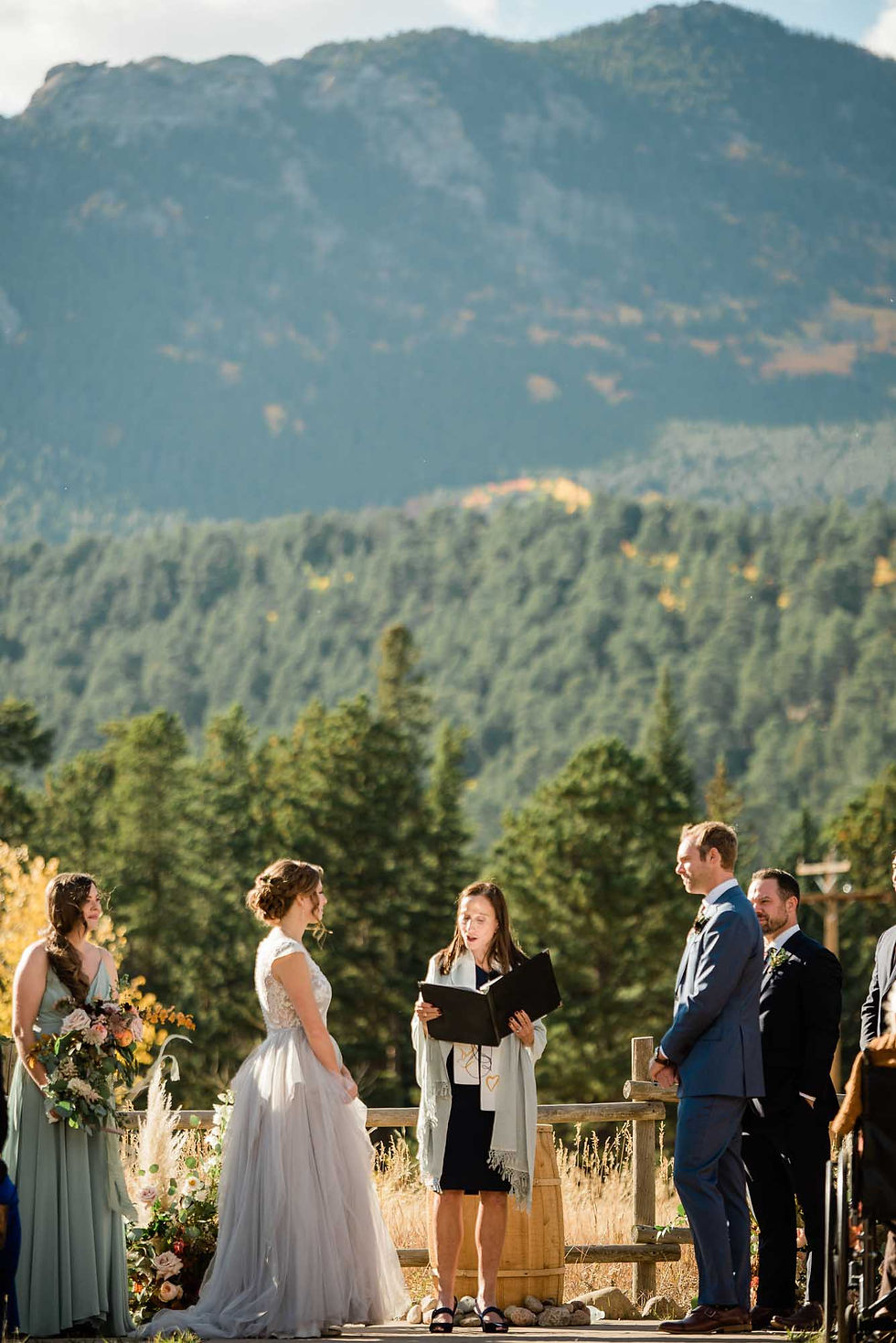 October wedding at Wild Basin Lodge in Allenspark, CO.