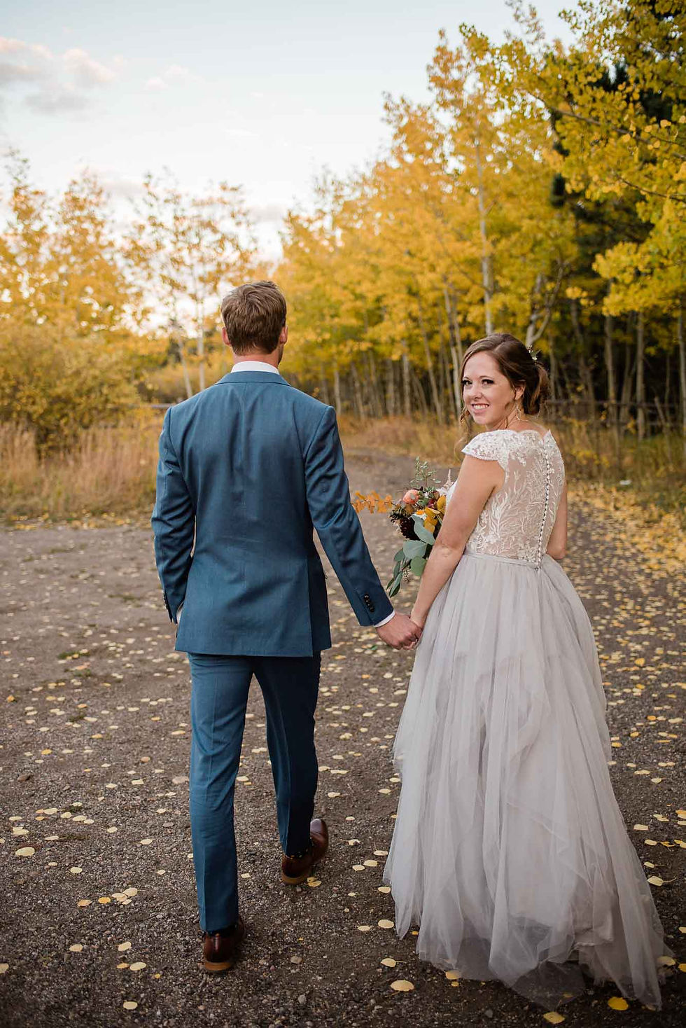 October wedding ceremony at Wild Basin Lodge in Allenspark, CO