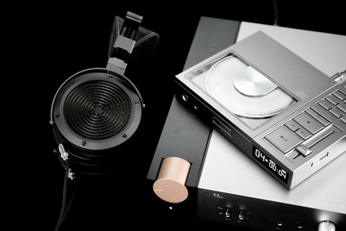 DUNU デューヌ CDプレーヤー CONCEPT R DUNU「CONCEPT R」は「音楽を聴く楽しさ」を思い出させる逸品だ。同社