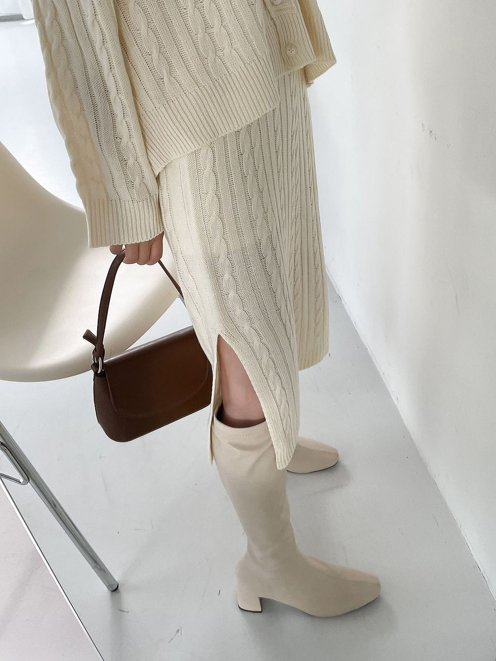 섬네일: [3color] 트위스트 세트, 니트 가디건 + 니트 스커트