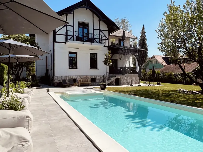 Villa Pomona exterior and pool house in Bled