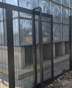 Clear View Gate For Water Plants