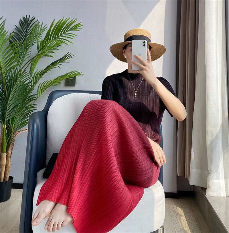 Thumbnail: Long Dresses Elegant Party Dresses Woman Miyake Pleated Dress Female Gradient Lo