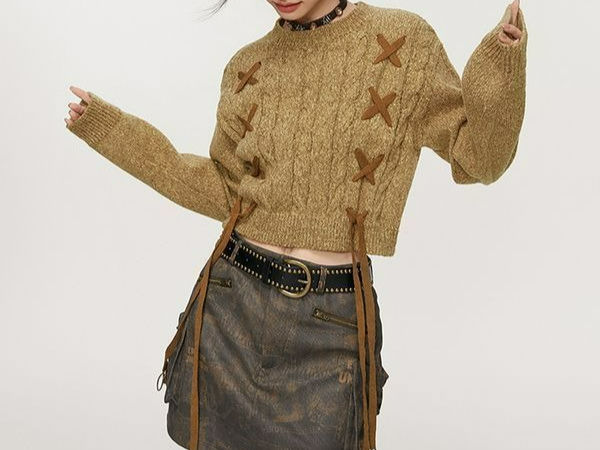 Thumbnail: Sweater Women's 2025 Winter New Retro Short Style Unique and Chic Lace Up Top Sw