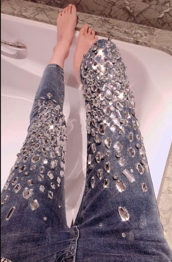 Thumbnail: fashion Vintage Women Luxury Embroidered Flares Diamond Denim Jeans Women Beaded