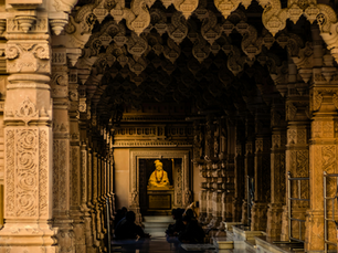 Luoghi di culto: il BAPS Shri Swaminarayan Mandir