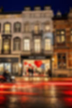01-facade-nuit-propre.jpg