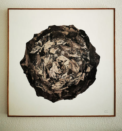 name m05 : black and white paper collage of montains arranged to a round, on a white coloured background covered with varnish. by  artgiese - Nils Giese