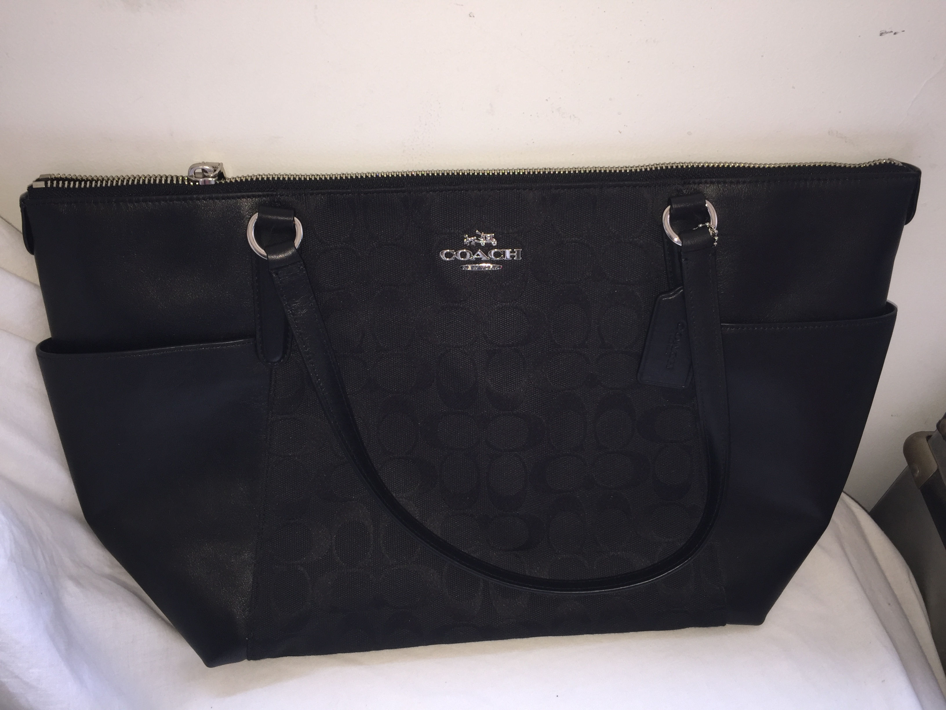Cartera Negra de Coach