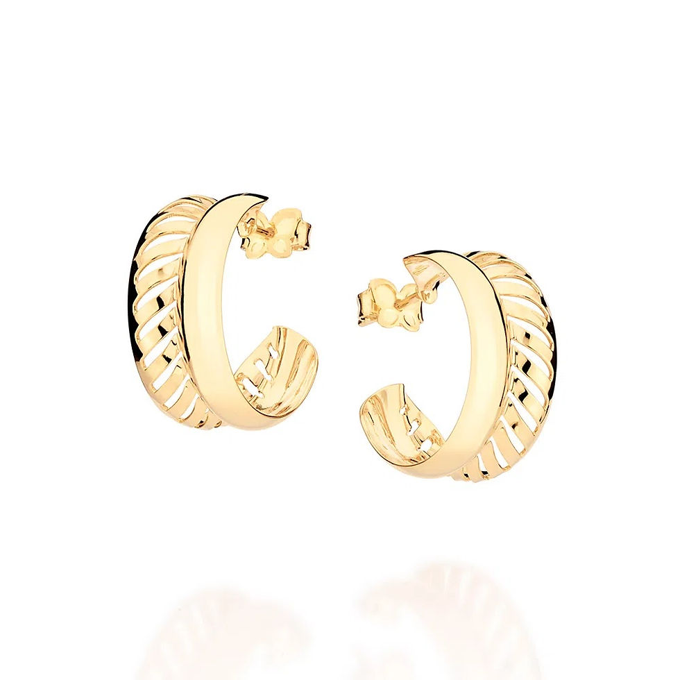 Brinco meia argola vazado folheado a ouro