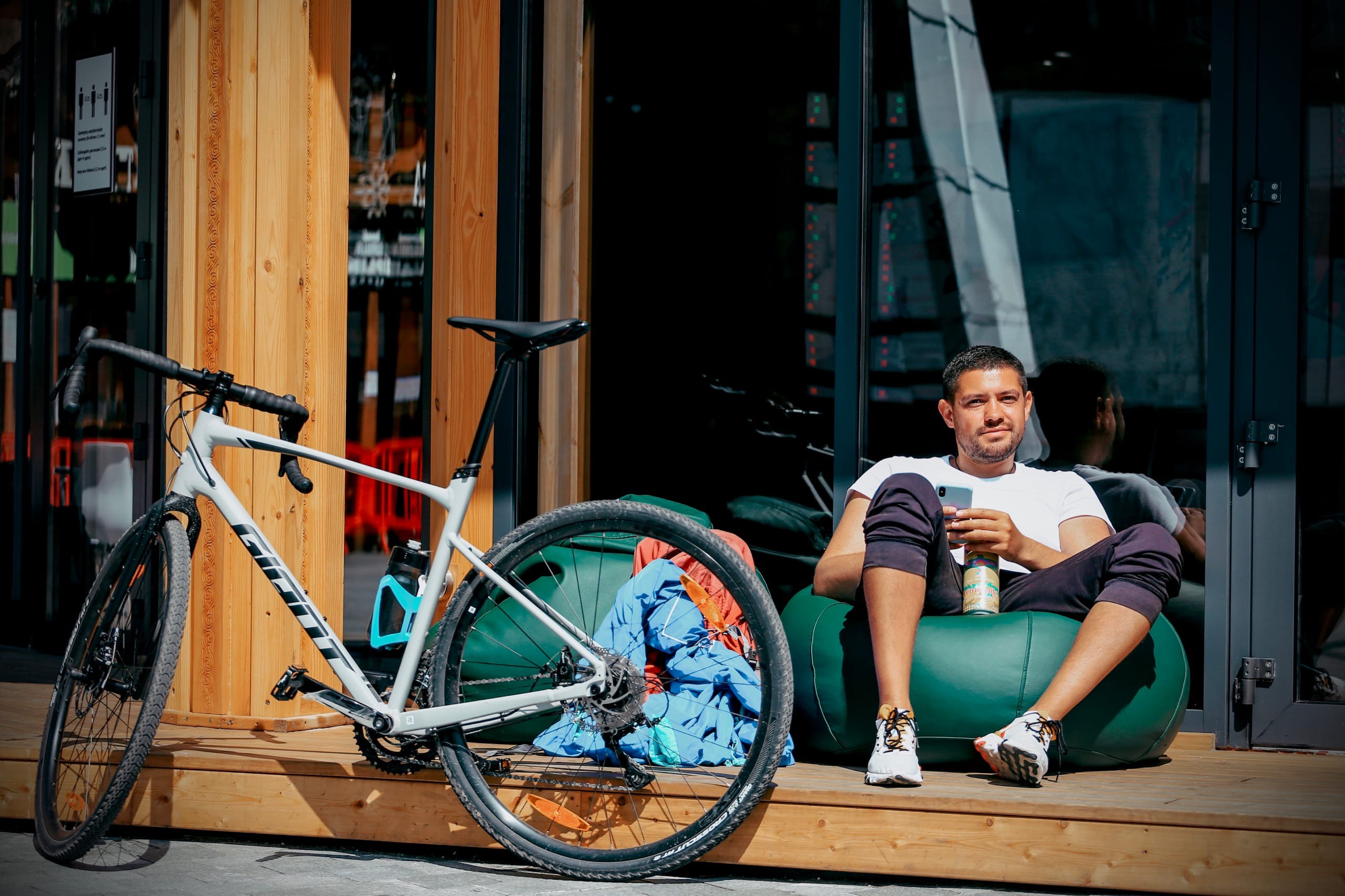 healthy strong man doing sports check health at iO Clinic
