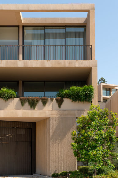 Set on a once-in-a-lifetime site overlooking the verdant banks of Birrarung (Yarra River), Como Terraces is a complex series of eight buildings that work with the landscape, meandering and nestling into the steep topography that falls 26 metre.
The natural material palette—featuring rammed earth, travertine stone, timber floors, and sandblasted concrete—creates an atmosphere of calm, rationality, and warmth. This is evident in the communal areas, where the pared-back design allows the materials to speak for themselves.
The project incorporates luxurious communal amenities, including private dining and lounge spaces, while most residences feature large balconies, expressed across the full width of the building. Understanding the needs of the future residents, each residence is spacious, with ample room for entertaining, while landscaping and gardening create a seamless transition to apartment living.
South Yarra, Toorak, Melbourne