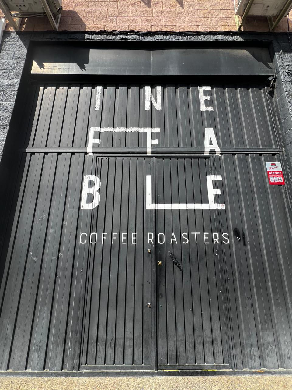 puerta de ineffable