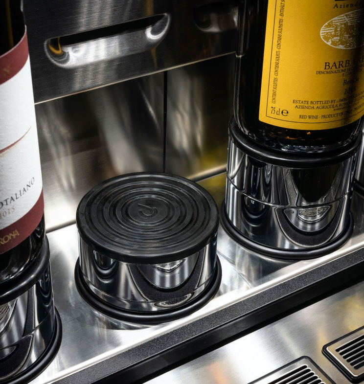 Wineemotion 100% Made in Italy - detalhe pedestal + grelhas.jpeg