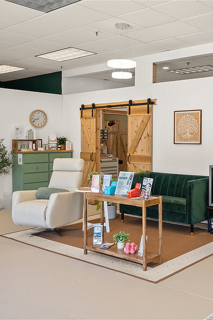 Patient check in and welcoming front desk at Emerald Key Wellness Cocoa FL