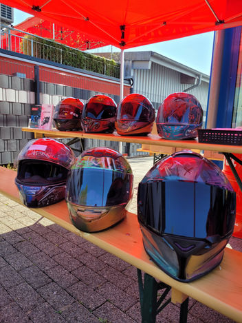Biker Event Unikat Motorradhelme von BBwelt Helmwerk
