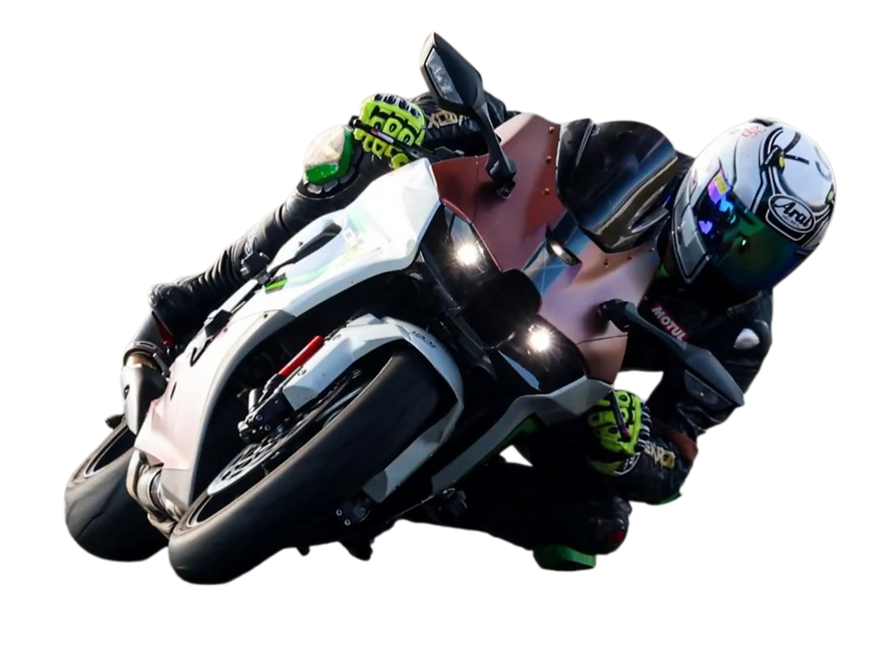 Motorradfahrer in Kurvenlage – Bikerschutz für Motorrad und Fahrer