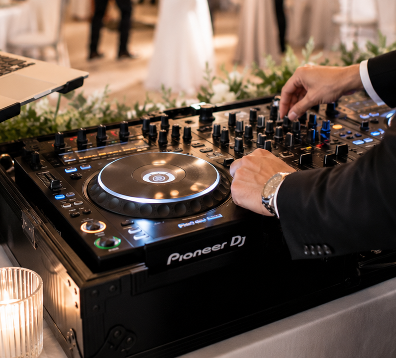 dj.png