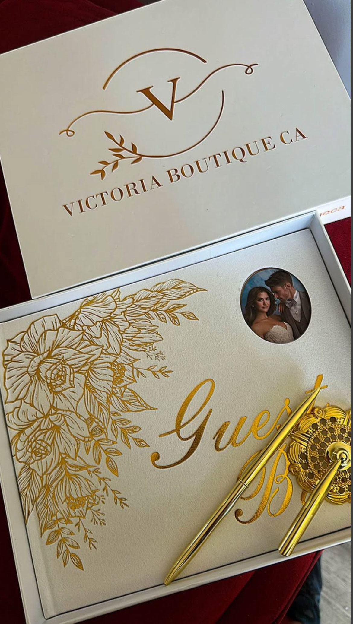 victorias guestbook.