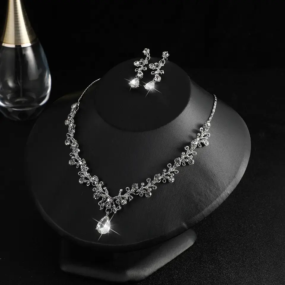 Luxury 2 Pc Designer Women's Necklace and Ear Ring
