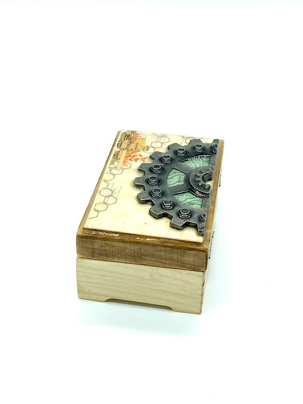 Thumbnail: Handcrafted Gears and Honeycombs Box