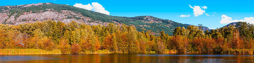 Thumbnail: AUTUMN MT WASHINGTON WHITE MOUNTAINS NEW HAMPSHIRE SCENE 2 right with lake