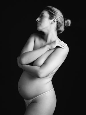 Maternity-Photoshoot-in-Seattle-01