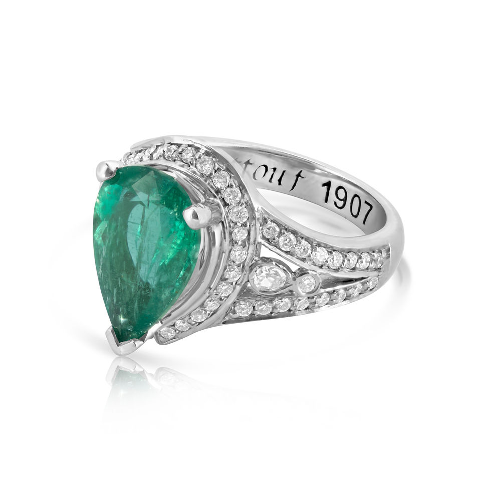 Thumbnail: Pear Emerald/Sapphire Bold Prominent Diamond Ring