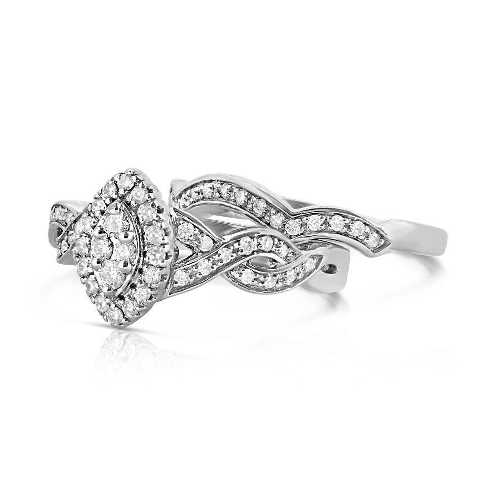 Thumbnail: Tangled Diamond Shape Diamond Set