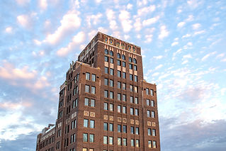 Threefoot Hotel Exterior-19_edited.jpg