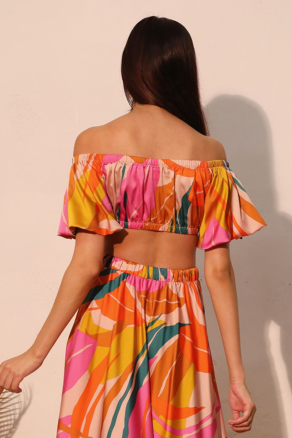 Thumbnail: Isla Tropical Satin Bubble Sleeve Crop Top           