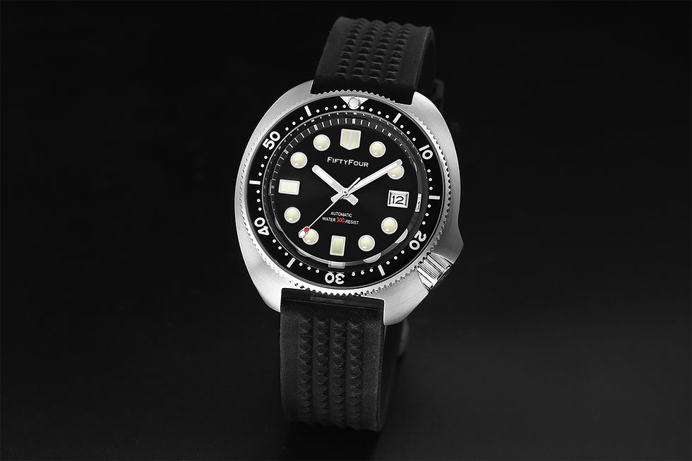 サムネイル： Black VINTAGE 6105 - 8110 AUTOMATIC 300 M DIVER WATCH