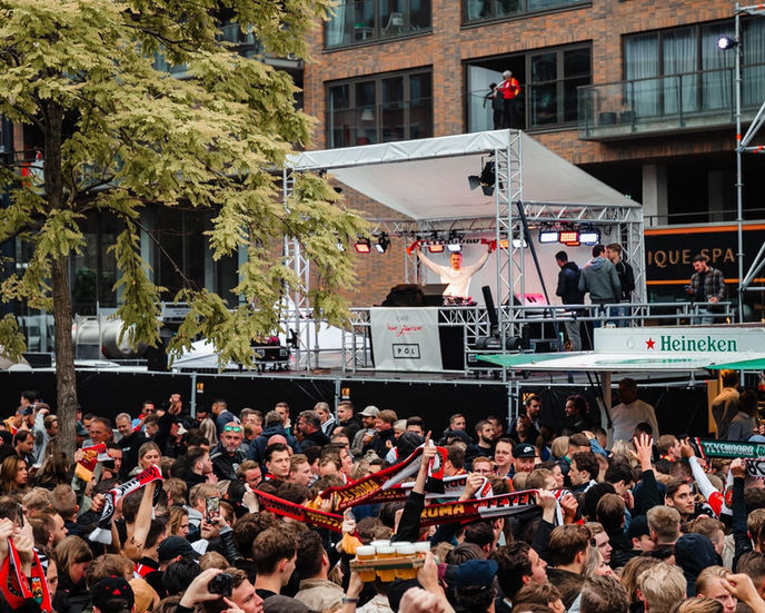 Feest DJ Kruzos - Conference league 2022 
Cafe van Zanten, Feyenoord, 