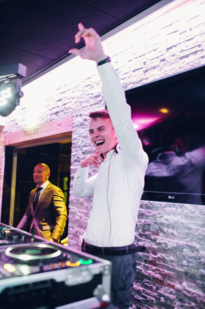 Bedrijfs DJ
Kruzos, company DJ, Company party