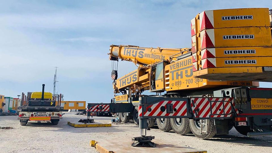 Thijs containers kranen.jpg