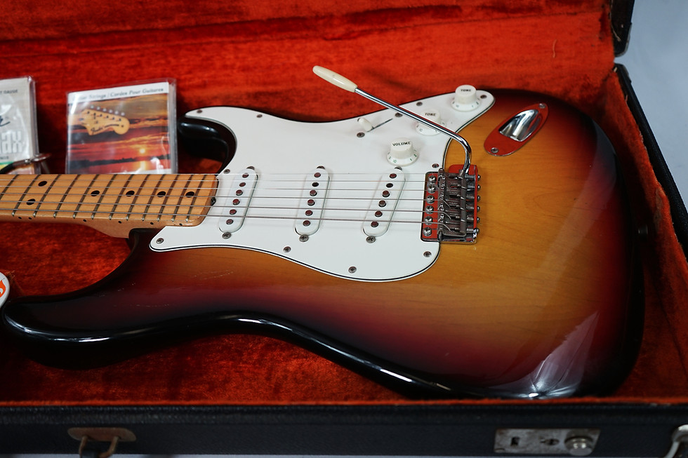 Thumbnail: 1971 Fender Stratocaster