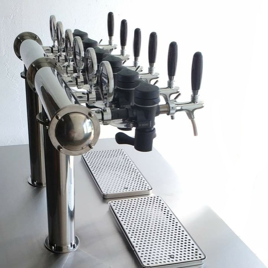 Thumbnail: Mobile Roll-Bar for 6 Beers