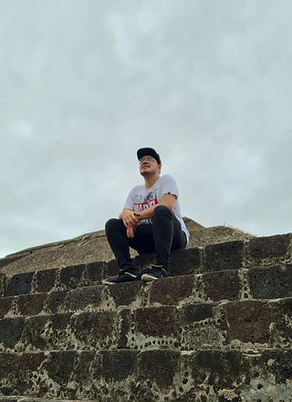 piramide 1.jpg