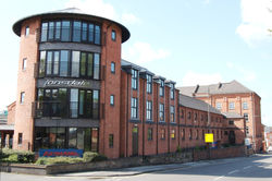 Lonsdale DSC_0133cropped