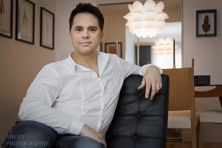 Portrait photographer Montreal — personal photo session Alain T. — Ahern Photographie