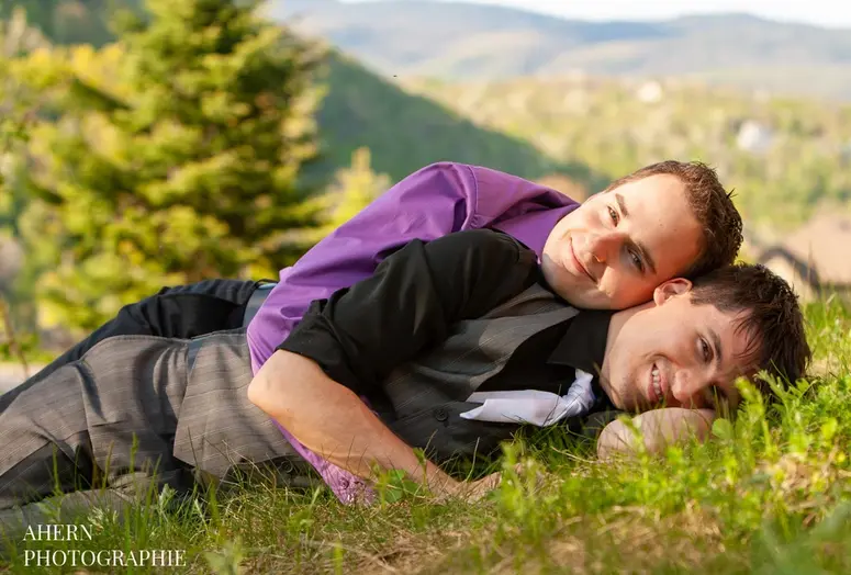 Photographe mariage Mont-Tremblant — session photos mariés Wyndham — Ahern Photographie