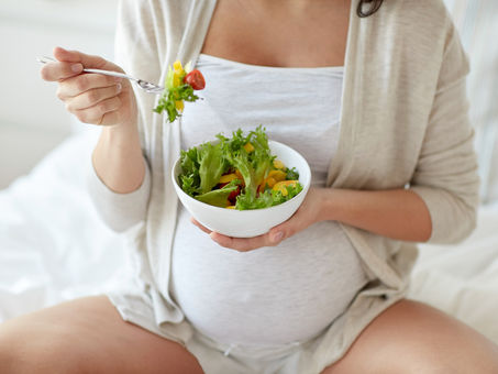 Employee Wellness: 5 Tips for a Healthy Plant-Based Pregnancy
