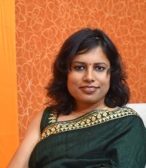 Dr. Shobhna Bansal, founder of Orakare Dental Clinic