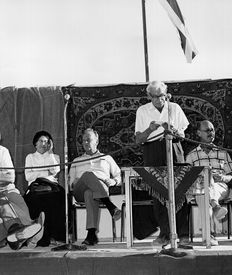 The Thirty-Fifth Convention of Land of Israel Studies, Jerusalem 1978. A lecture session held at the foot of the southern wall of the Temple Mount. From right to left: Moshe Kol, Yigael Yadin, Benjamin Mazar (standing), Yitzhak Rabin, Rachel Yanait Ben-Zvi, Joseph Aviram, Teddy Kollek