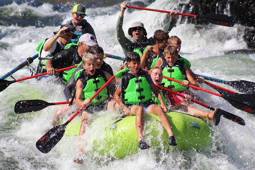 Tight squeeze rapid on the Salmon River