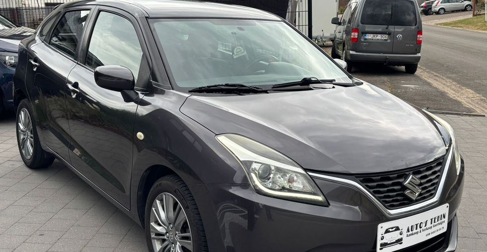 Suzuki Baleno Benzine Automaat 2019 vooraanzicht met LED-verlichting en compacte stadswagen uitstraling