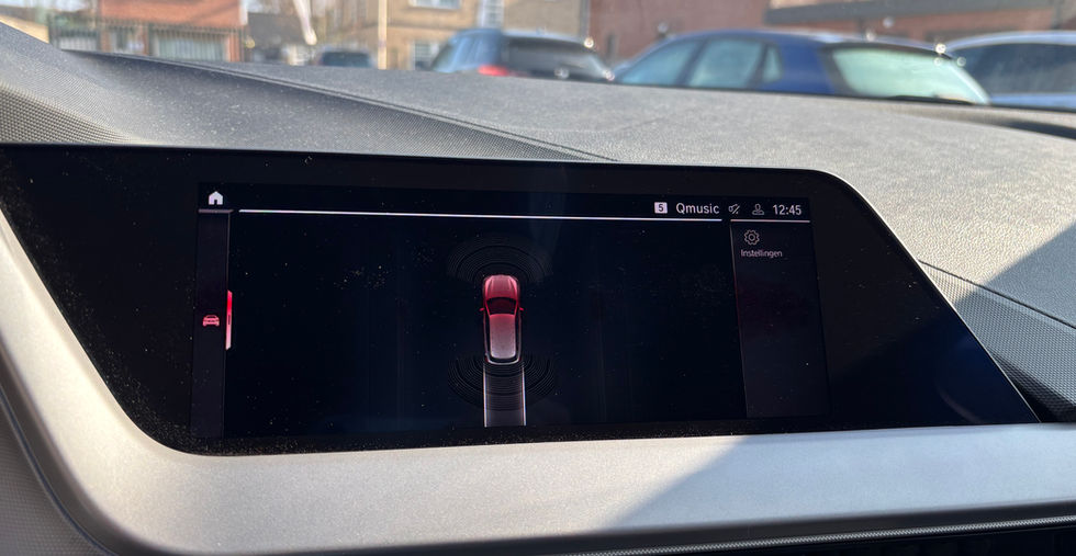 BMW 116d Hatch 115 pk 2021 interieur