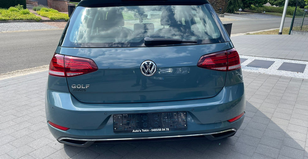 Volkswagen Golf 7 1.6 TDI 115 PK IQ-Drive 2020 achteraanzicht met LED dagrijlichten