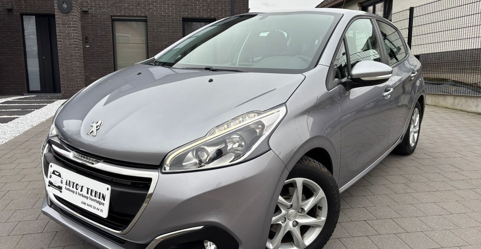 Peugeot Active 1.5 BlueHDi 2019 vooraanzicht met LED-verlichting en airco